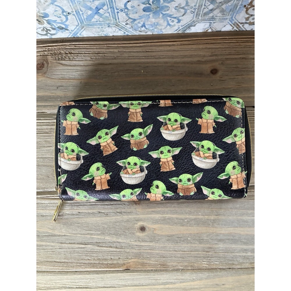 Star Wars Yoda Zip Around Wallet Nerdy Womens